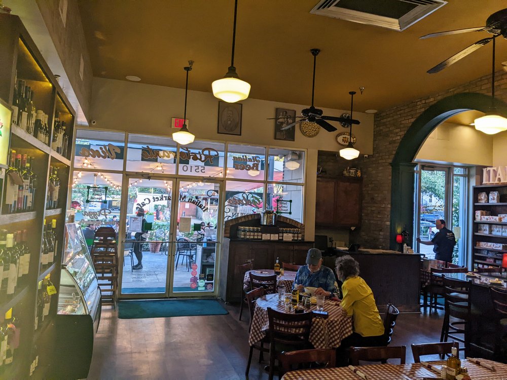 D'Amico's Italian Market Cafe