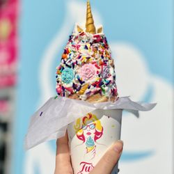Turn Dough - Unicorn cinnamon cone