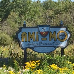 Ami-Mo - Marker for entrance road