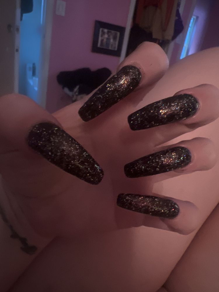 Jonell's Nails Logo