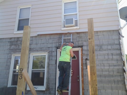 K & D Construction Logo