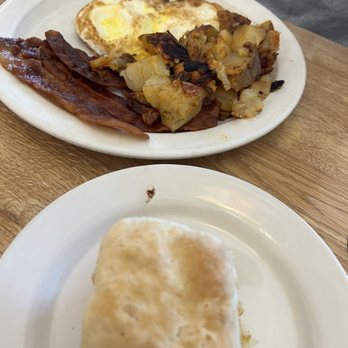 Flamingo Cafe - Cafes Near Me - Palm Bch Gdns, Florida