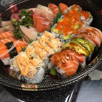 Ho Sushi Express - Sashimi sushi roll platter 30 pieces - Japanese Near Me - Toronto, Ontario