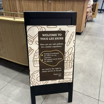 Tous Les Jours - signage at the entrance - Bakeries Near Me - Henderson, Nevada