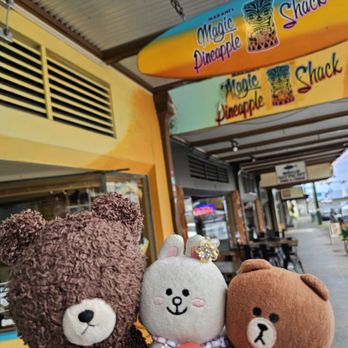 Makani's Magic Pineapple Shack - We met our friend, Grumpy Bear, here! - Juice Bars & Smoothies Near Me - Hilo, Hawaii