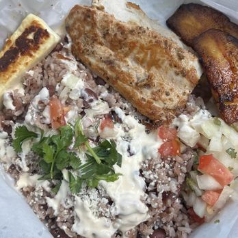 Tres Bro's - Grilled Mahi Mahi Plate - Nicaraguan Near Me - Astoria, Oregon Tres Bro's - Grilled Mahi Mahi Plate - Nicaraguan Near Me - Astoria, Oregon