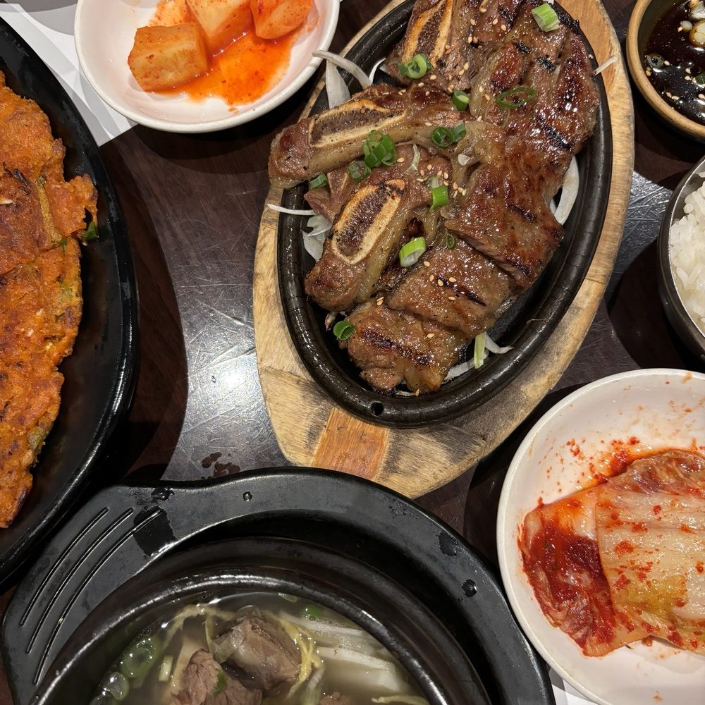 Seoul Soulongtang - Kalbi Tang Combo - Korean Near Me - Boston, Massachusetts Seoul Soulongtang - Kalbi Tang Combo - Korean Near Me - Boston, Massachusetts