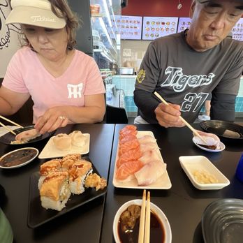 Ahi & Vegetable- Ewa Beach - AYCE - Sushi Bars Near Me - Ewa Beach, Hawaii Ahi & Vegetable- Ewa Beach - AYCE - Sushi Bars Near Me - Ewa Beach, Hawaii