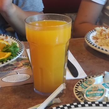Black Bear Diner Davis - American Near Me - Davis, California