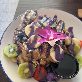 Kitchen 15 - Ube french toast - Breakfast & Brunch Near Me - Sacramento, California Kitchen 15 - Ube french toast - Breakfast & Brunch Near Me - Sacramento, California