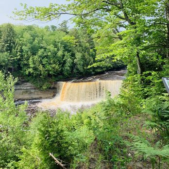 Tahquamenon Falls State Park - Upper falls - Parks Near Me - Paradise, Michigan