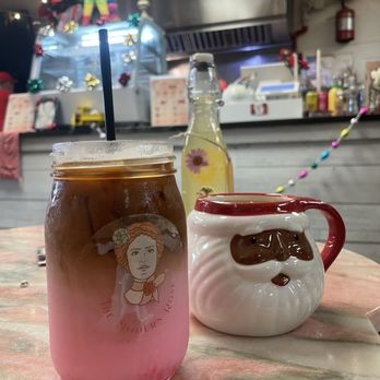 The Modern Rose - Rose-latto Rose Vanilla Macchiato - Coffee & Tea Near Me - Hollywood, Florida The Modern Rose - Rose-latto Rose Vanilla Macchiato - Coffee & Tea Near Me - Hollywood, Florida