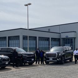 Concierge Ride - Our Fleet providing Private Car, Town Car and Shuttle Service to and from the airport.