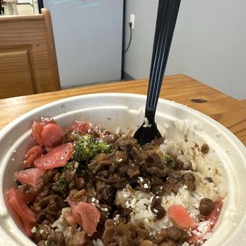 Mama Dude's - Bowl - Food Trucks Near Me - Hamilton Township, New Jersey Mama Dude's - Bowl - Food Trucks Near Me - Hamilton Township, New Jersey