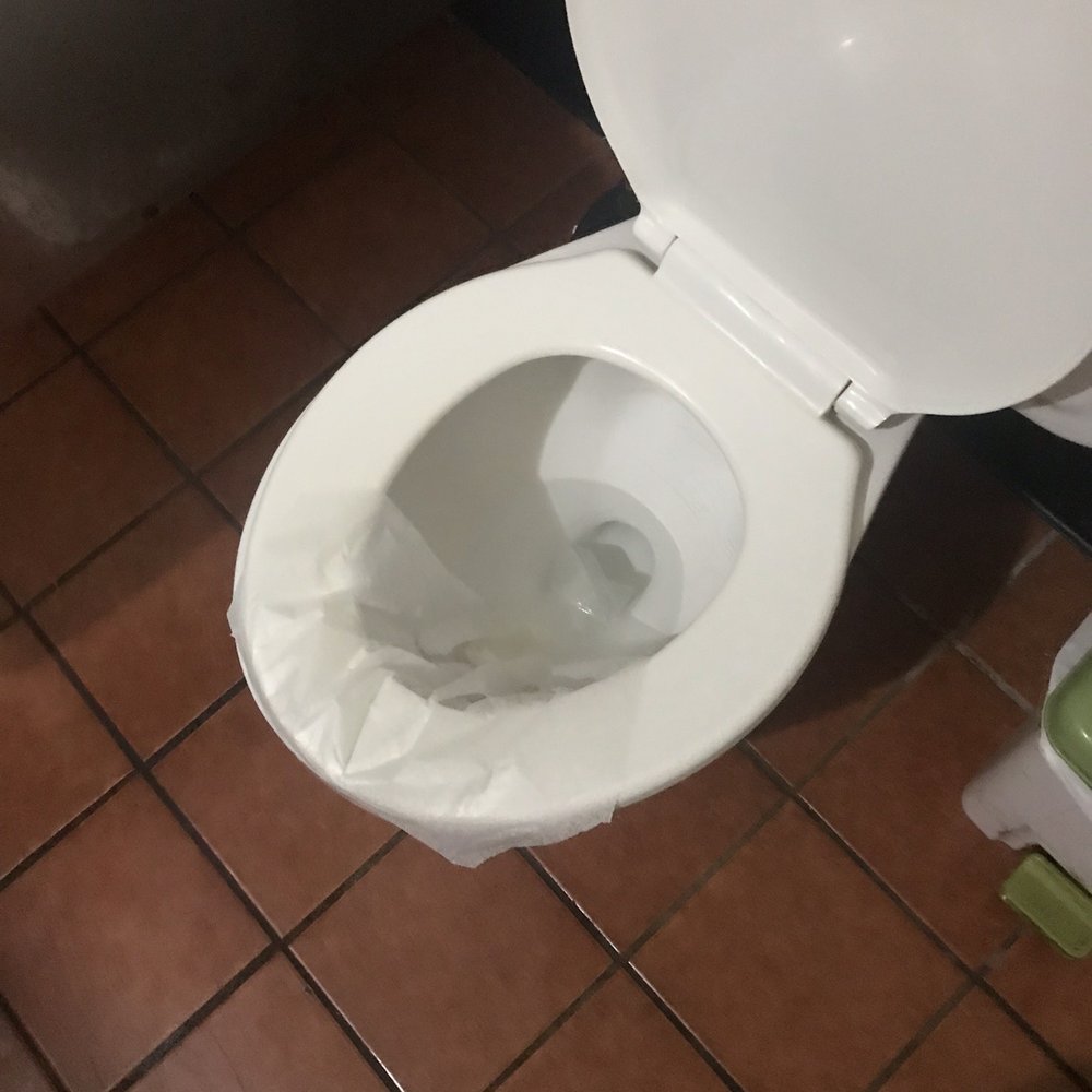 Chinese Garden - Dirty toilet - Chinese Near Me - Yuba City, California Chinese Garden - Dirty toilet - Chinese Near Me - Yuba City, California