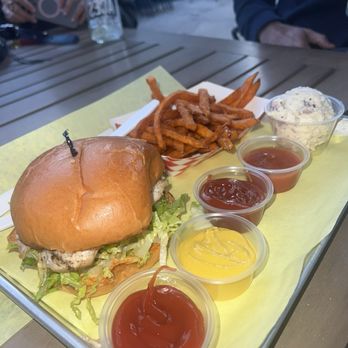 Aces Icehouse - Chicken sandwich - American Near Me - Santa Clara, California Aces Icehouse - Chicken sandwich - American Near Me - Santa Clara, California