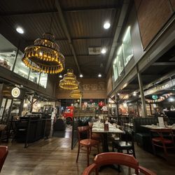 Les 3 Brasseurs - Ambiance of a post modern brewery?