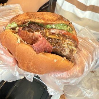 Firefly Burger - Burgers Near Me - Chicago, Illinois