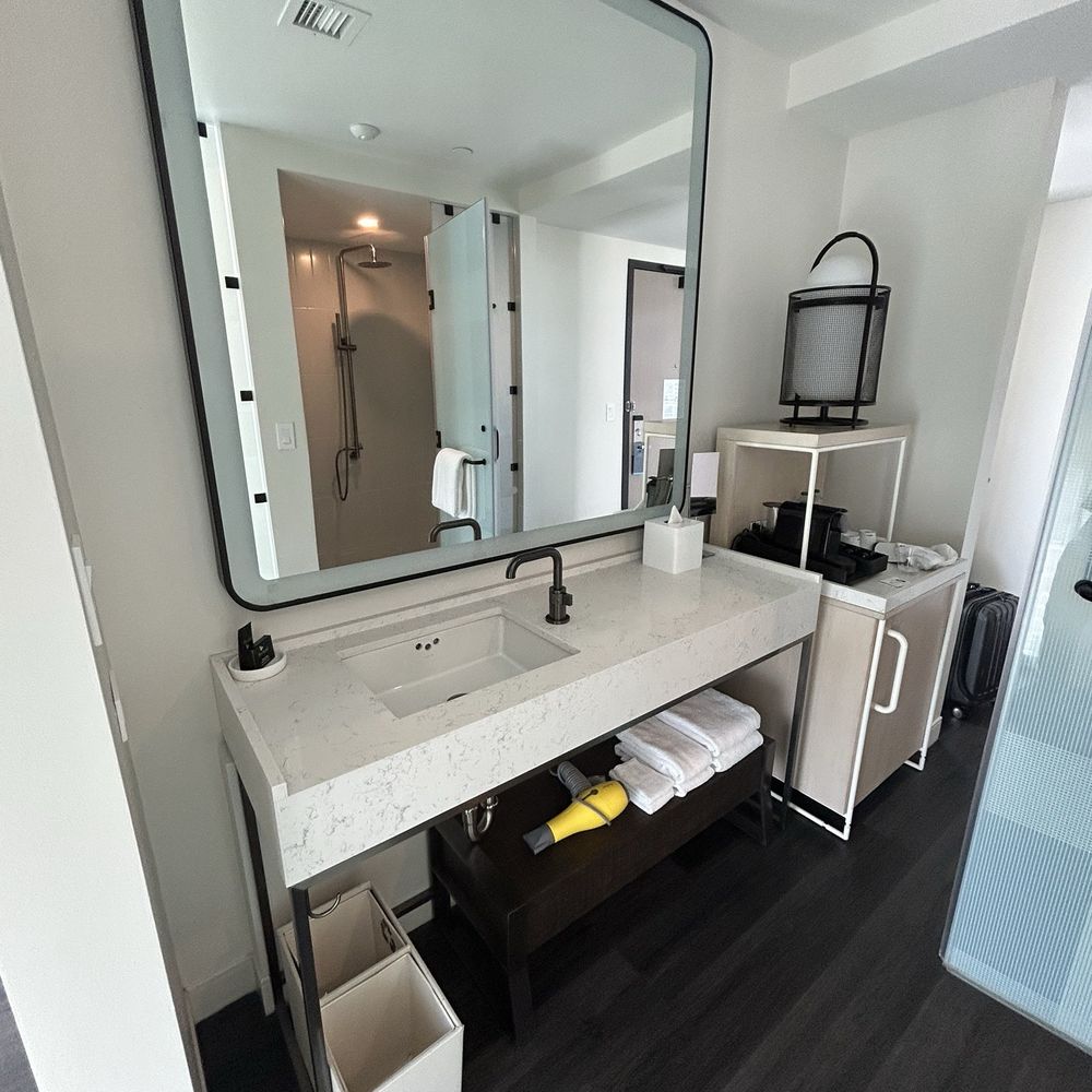 Hyatt Centric Austin - Bath sink - Hotels Near Me - Austin, Texas Hyatt Centric Austin - Bath sink - Hotels Near Me - Austin, Texas