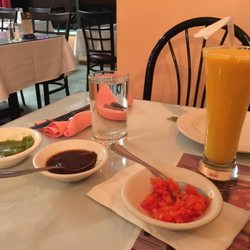 Tandoor - Mango lassi and achars