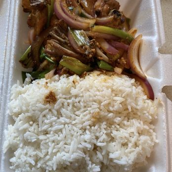 Wentworth Seafood House - Szchwn Chicken $9.95 - Bubble Tea Near Me - Chicago, Illinois