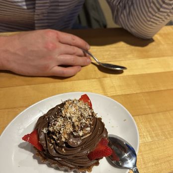Local Ocean Seafoods - Avocado-Chocolate Mousse Tart - Seafood Markets Near Me - Newport, Oregon