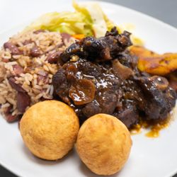 Sheika's - oxtail with rice and peas dinner plate
