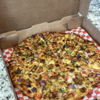 Pizza Twist - Butter Chicken Pizza Twist Halal - Pizza Near Me - Round Rock, Texas Pizza Twist - Butter Chicken Pizza Twist Halal - Pizza Near Me - Round Rock, Texas