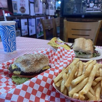 Canyon Inn - Burgers Near Me - Redwood City, California