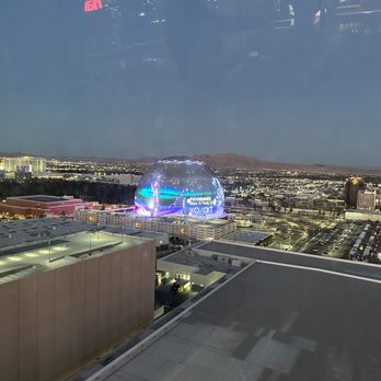 The High Roller - Amusement Parks Near Me - Las Vegas, Nevada