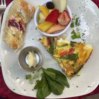 Justine Inn Savannah - Breakfast by Tony - Bed & Breakfast Near Me - Savannah, Georgia Justine Inn Savannah - Breakfast by Tony - Bed & Breakfast Near Me - Savannah, Georgia