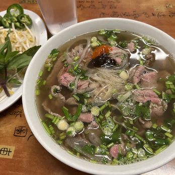 Simplee Pho - Pho with rare steak and other types of beef ! - Vietnamese Near Me - Apple Valley, Minnesota