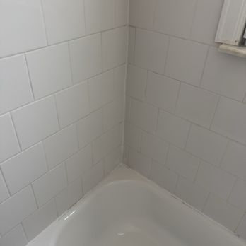 Mrs. AP Cleaning - Bathtub cleaning - Home Cleaning Near Me Mrs. AP Cleaning - Bathtub cleaning - Home Cleaning Near Me