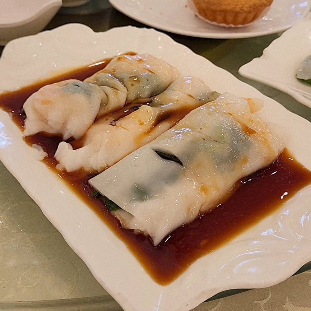 Ritzy Palace Chinese Cuisine - Shrimp and Vegetable Rice Noodle Roll - Chinese Near Me - Markham, Ontario Ritzy Palace Chinese Cuisine - Shrimp and Vegetable Rice Noodle Roll - Chinese Near Me - Markham, Ontario