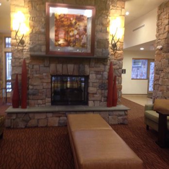Hilton Garden Inn Roanoke - Lobby - Hotels Near Me - Roanoke, Virginia