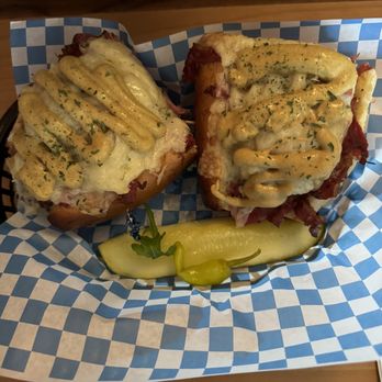 Scribles Bistro & Deli - Reuben - Delis Near Me - Eugene, Oregon