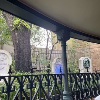 Haunted Mansion - Cemetery - Haunted Houses Near Me - Orlando, Florida Haunted Mansion - Cemetery - Haunted Houses Near Me - Orlando, Florida