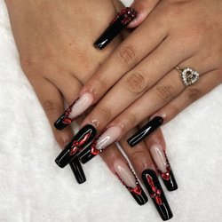 Moon Dayspa - Who likes it on the dark side? We do it ALL! Nothing is a challenge!