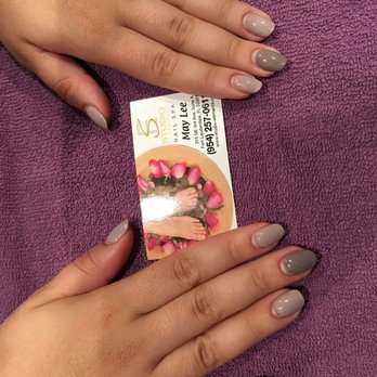 May Lee - Studio Elements - After 3 weeks - Nail Technicians Near Me - Fort Lauderdale, Florida May Lee - Studio Elements - After 3 weeks - Nail Technicians Near Me - Fort Lauderdale, Florida