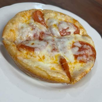 Miller’s Pizzeria - Pizza Near Me - Byrdstown, Tennessee