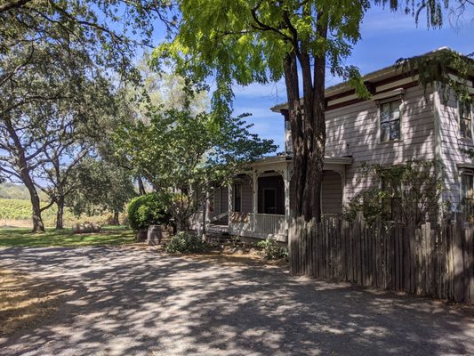 Landmark Vineyards at Hop Kiln Estate by null