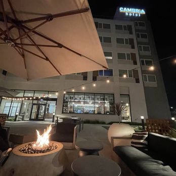 RhuBar - Kitchen and Cocktails - Outdoor fire pit and nice lounge area - Bars Near Me - Burbank, California RhuBar - Kitchen and Cocktails - Outdoor fire pit and nice lounge area - Bars Near Me - Burbank, California