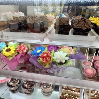Bun King Bakery - a variety of cupcakes - Bakeries Near Me - Ajax, Ontario