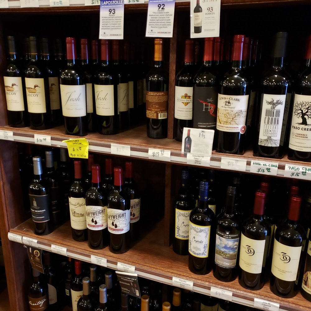 Smithtown Wines & Spirits - shelves of wine - Beer, Wine & Spirits Near Me - Smithtown, New York Smithtown Wines & Spirits - shelves of wine - Beer, Wine & Spirits Near Me - Smithtown, New York