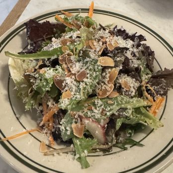 Honeypie Cafe - House salad - New American Near Me - Milwaukee, Wisconsin