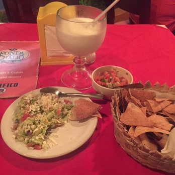La Fonda De Chalio - Inexpensive but not the most flavorful. - Bars Near Me - Mazatlán, SIN