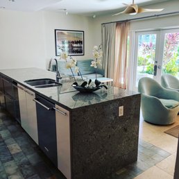 Kitchen area! Kitchen area!