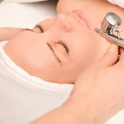 Lorena Luca Med & Spa - Oxygen Infusion Facial