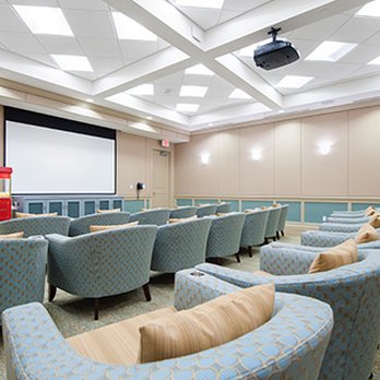 Delmanor - Retirement Homes Near Me - Etobicoke, Ontario