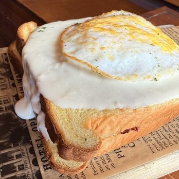 Farmhouse Cafe - Croque monseiur - Breakfast & Brunch Near Me - Honolulu, Hawaii